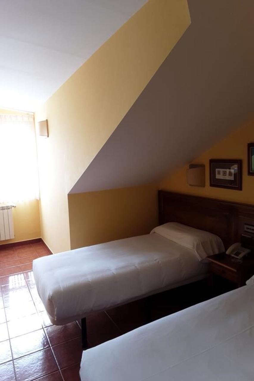Hotel Marques De La Moral Naveces 外观 照片